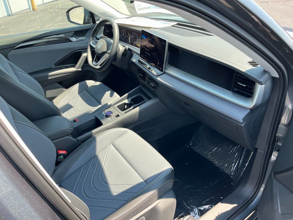 2025 Volkswagen Tiguan 2.0T SE Green Bay WI