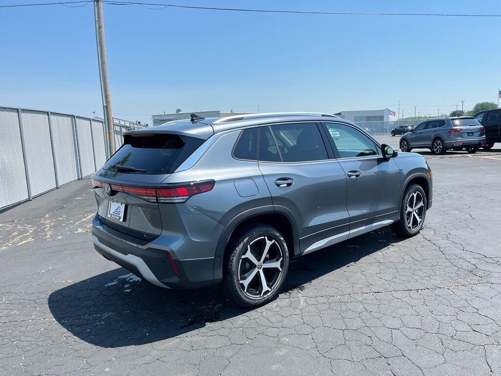 2025 Volkswagen Tiguan 2.0T SE Green Bay WI
