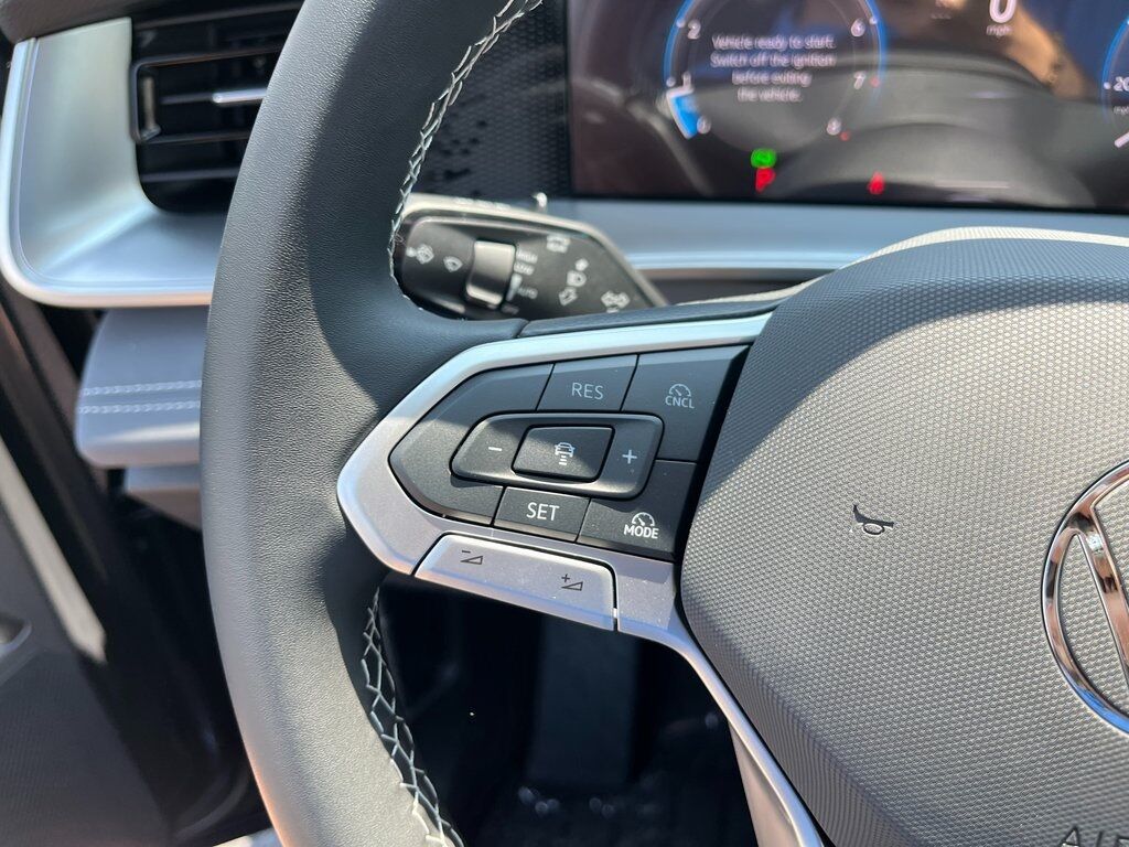 2025 Volkswagen Tiguan 2.0T SE Green Bay WI