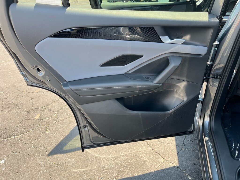 2025 Volkswagen Tiguan 2.0T SE Green Bay WI