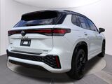 2025 Volkswagen Tiguan 2.0T SE R-Line Black Oshkosh WI