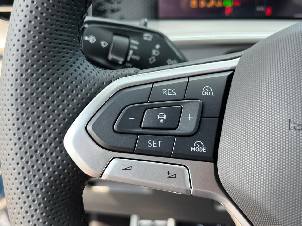 2025 Volkswagen Tiguan 2.0T SE R-Line Black Hagerstown MD