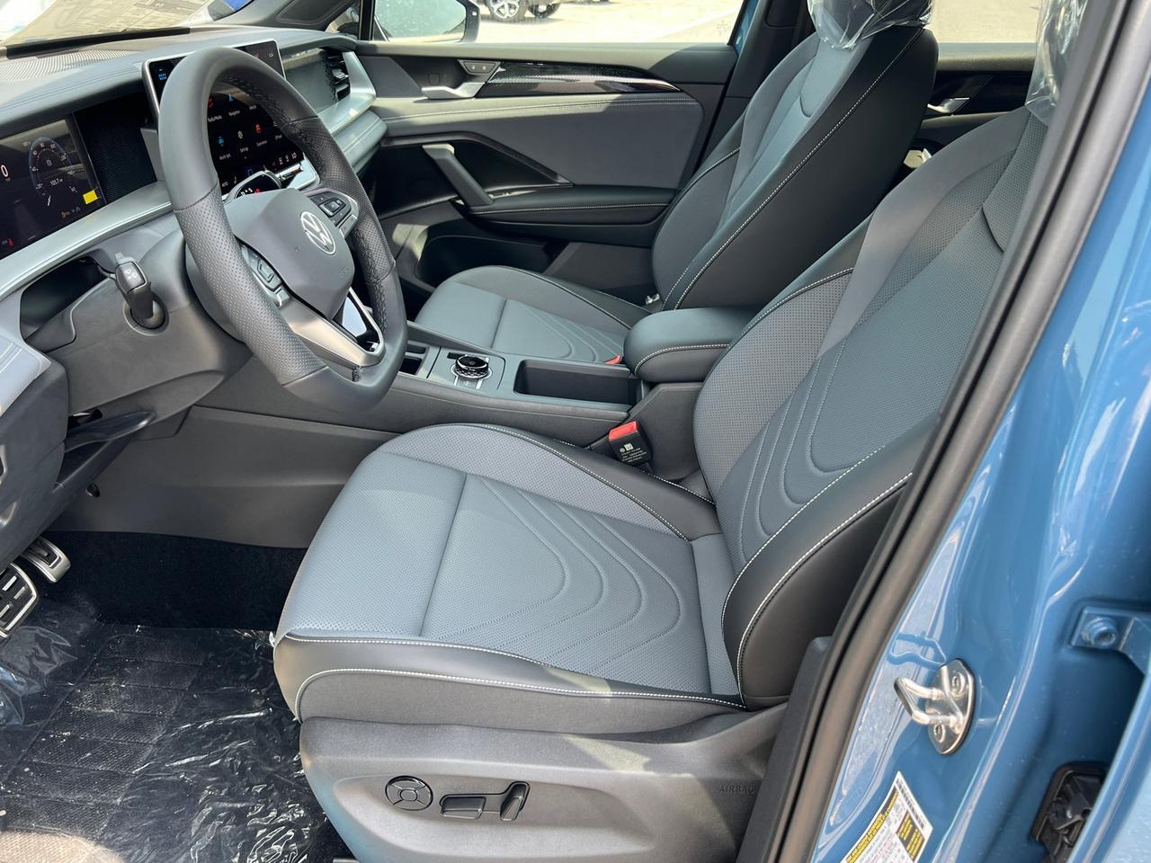 2025 Volkswagen Tiguan 2.0T SE R-Line Black Hagerstown MD