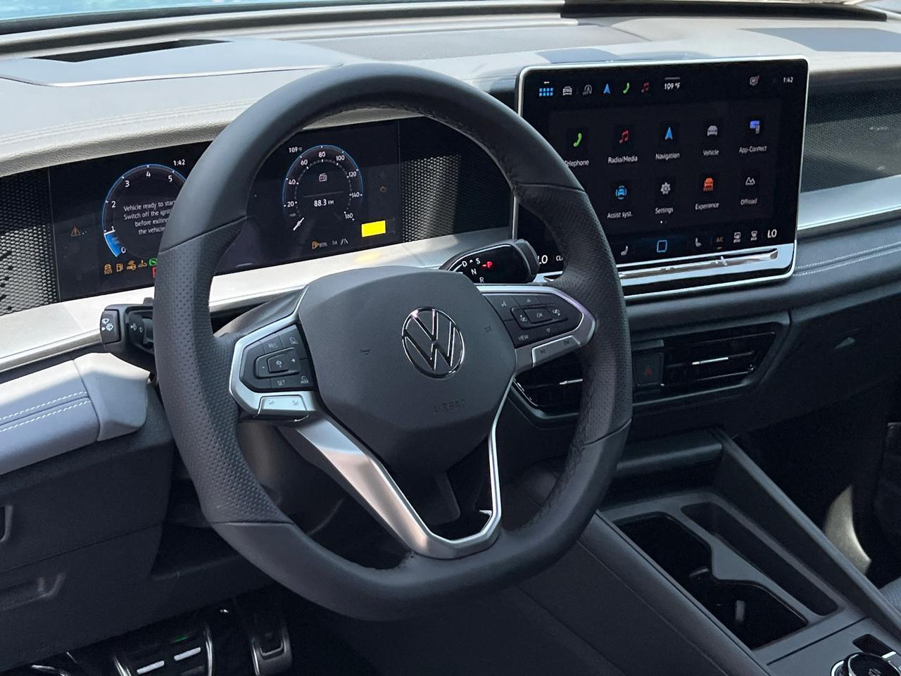 2025 Volkswagen Tiguan 2.0T SE R-Line Black Hagerstown MD