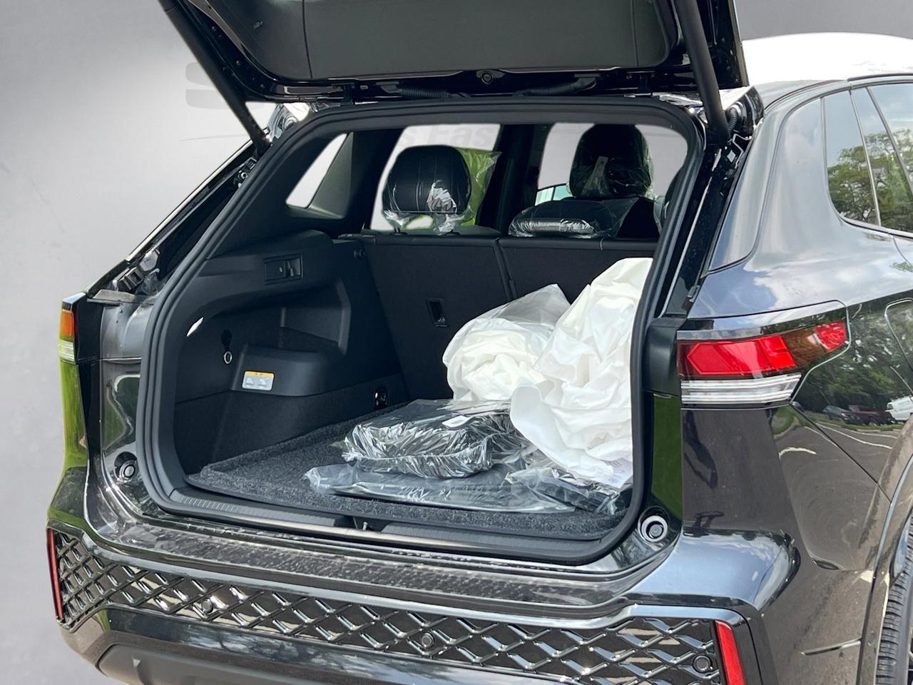 2025 Volkswagen Tiguan 2.0T SE R-Line Black Hagerstown MD