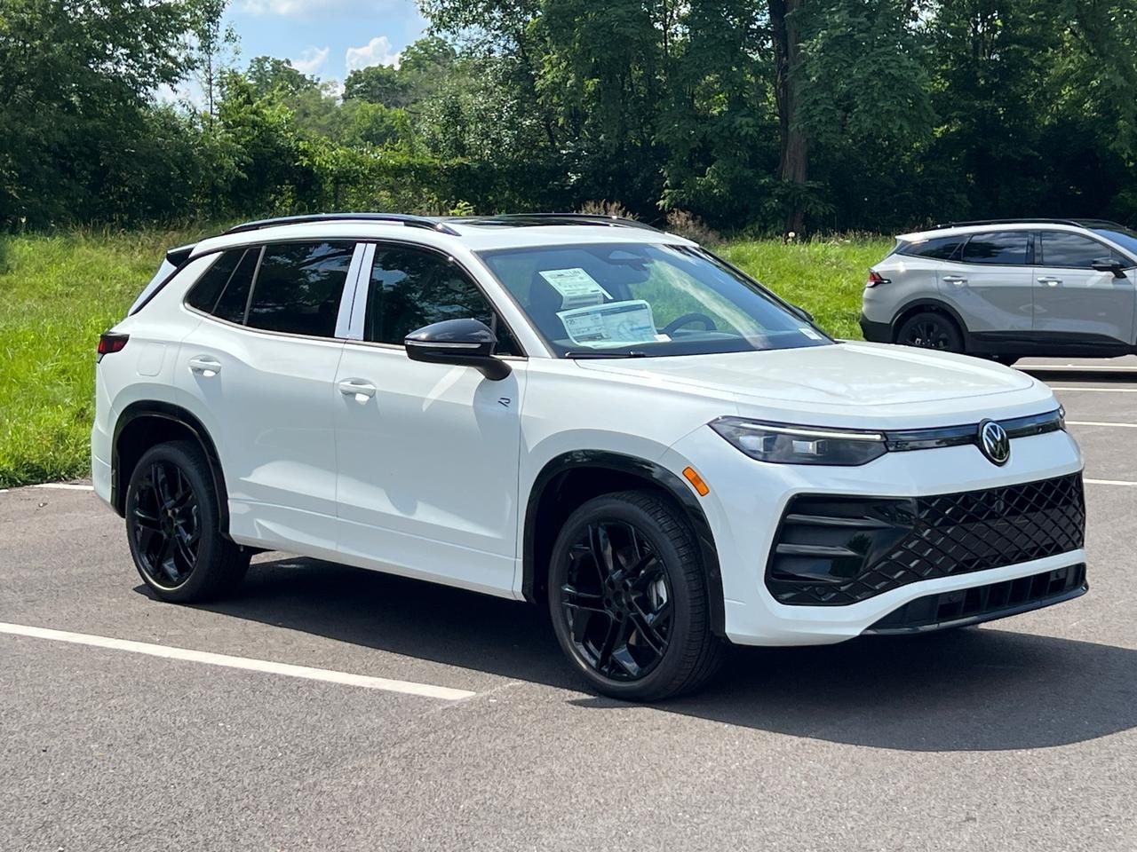 2025 Volkswagen Tiguan 2.0T SE R-Line Black Hagerstown MD