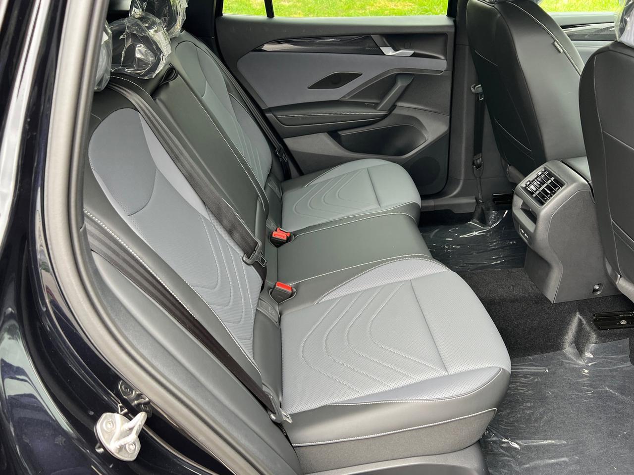 2025 Volkswagen Tiguan 2.0T SE R-Line Black Hagerstown MD