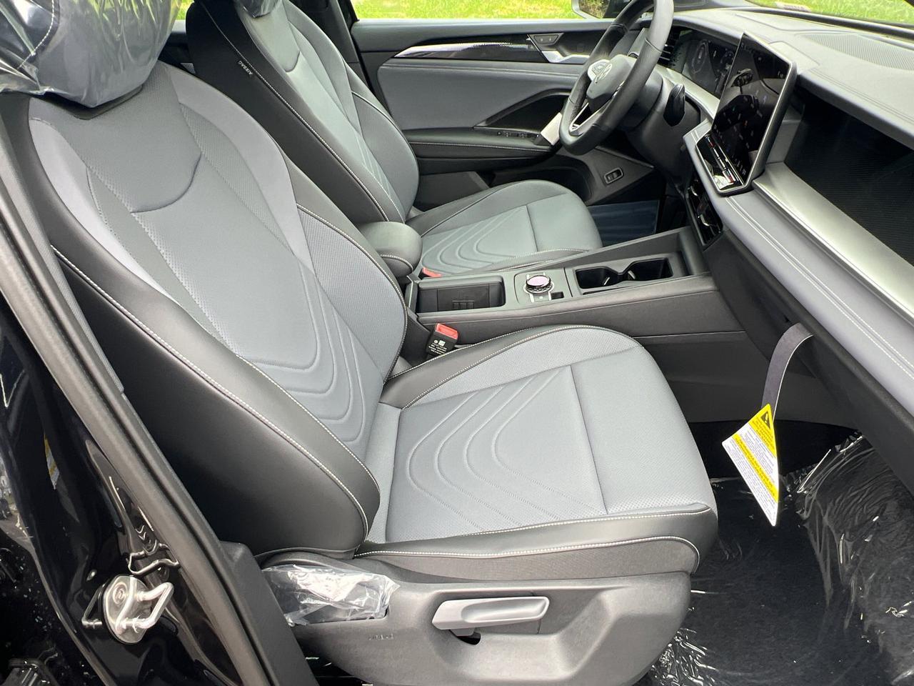 2025 Volkswagen Tiguan 2.0T SE R-Line Black Hagerstown MD