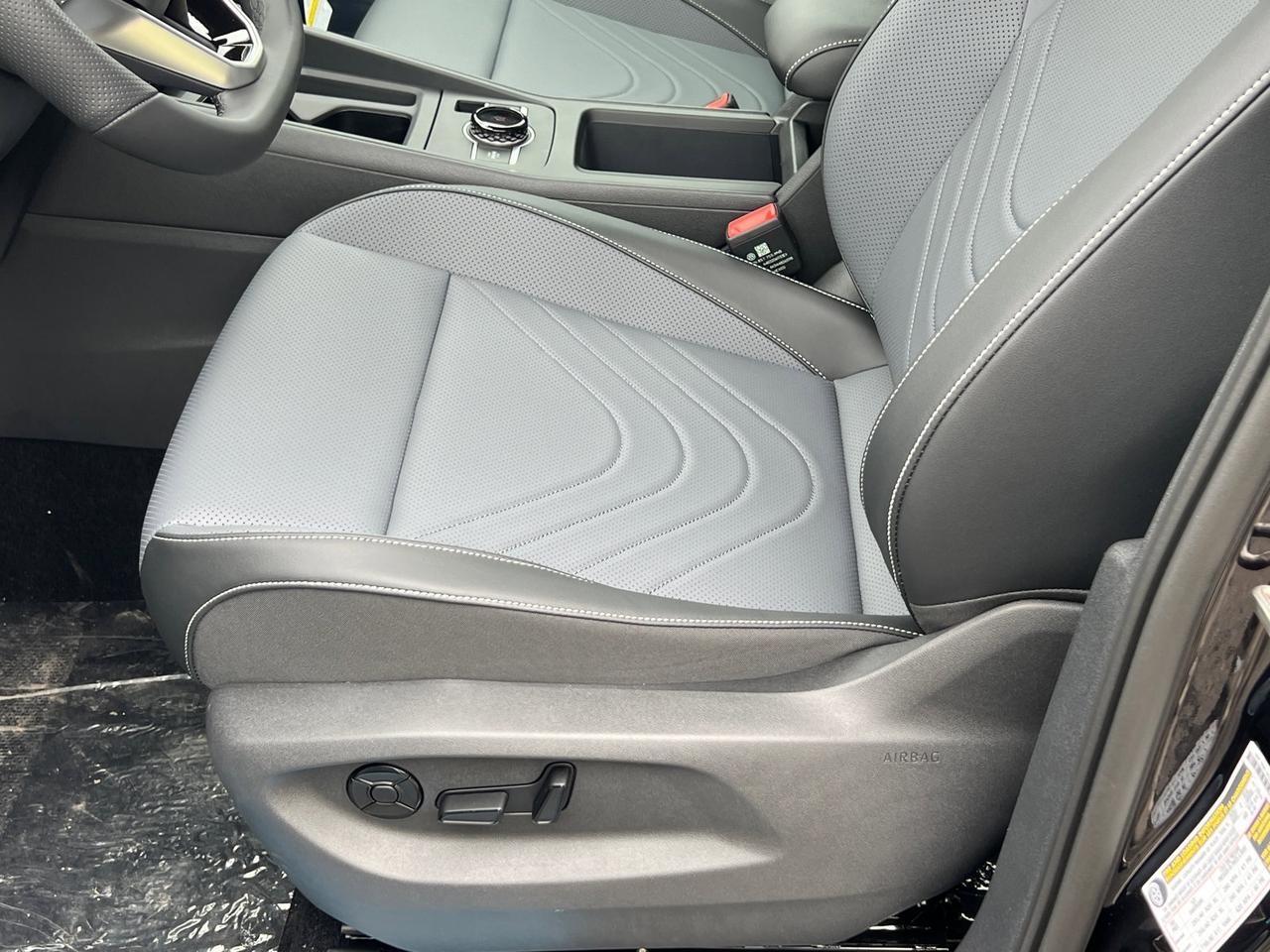 2025 Volkswagen Tiguan 2.0T SE R-Line Black Hagerstown MD