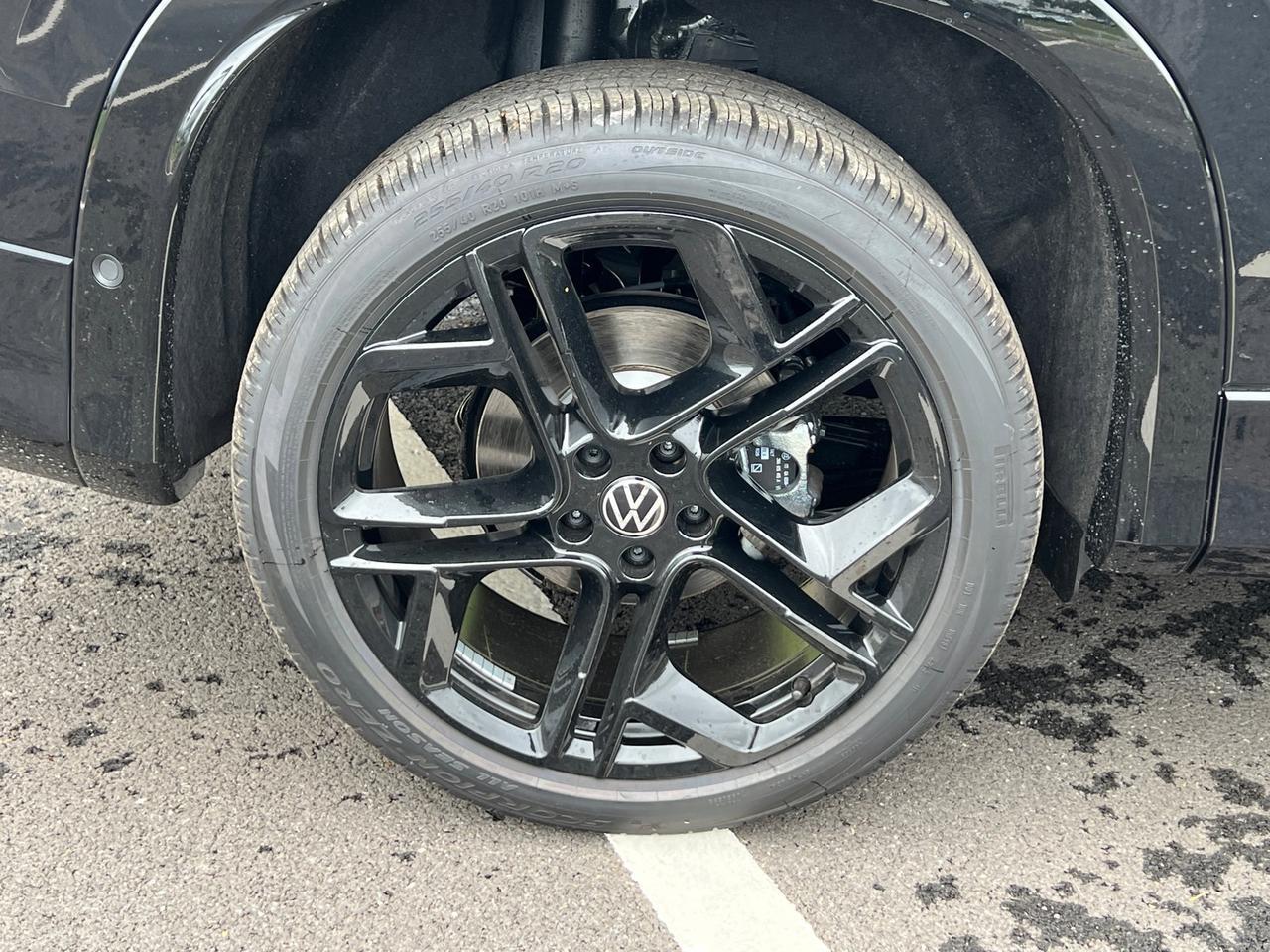 2025 Volkswagen Tiguan 2.0T SE R-Line Black Hagerstown MD