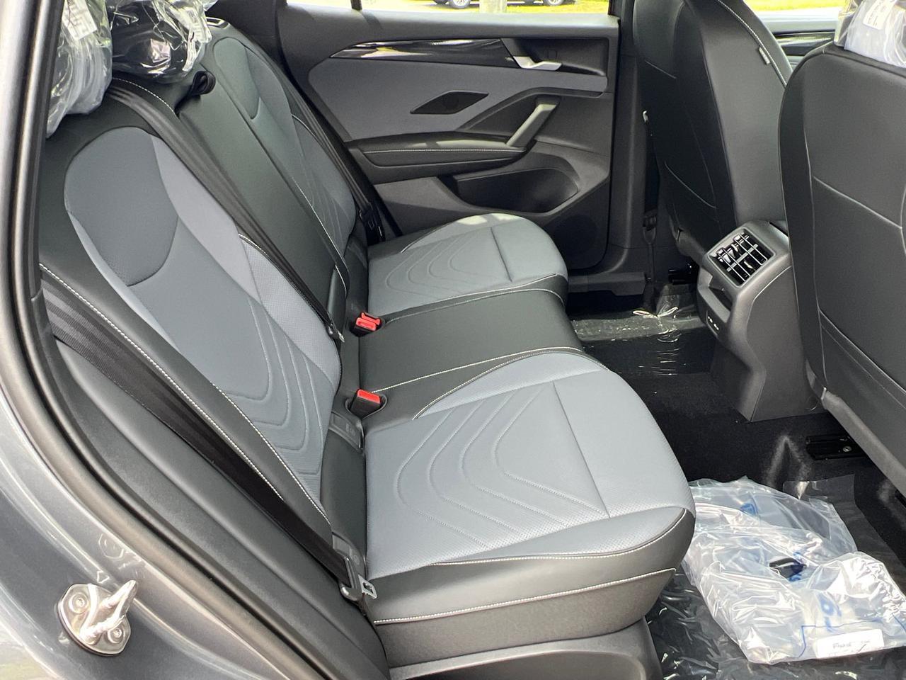 2025 Volkswagen Tiguan 2.0T SE R-Line Black Hagerstown MD