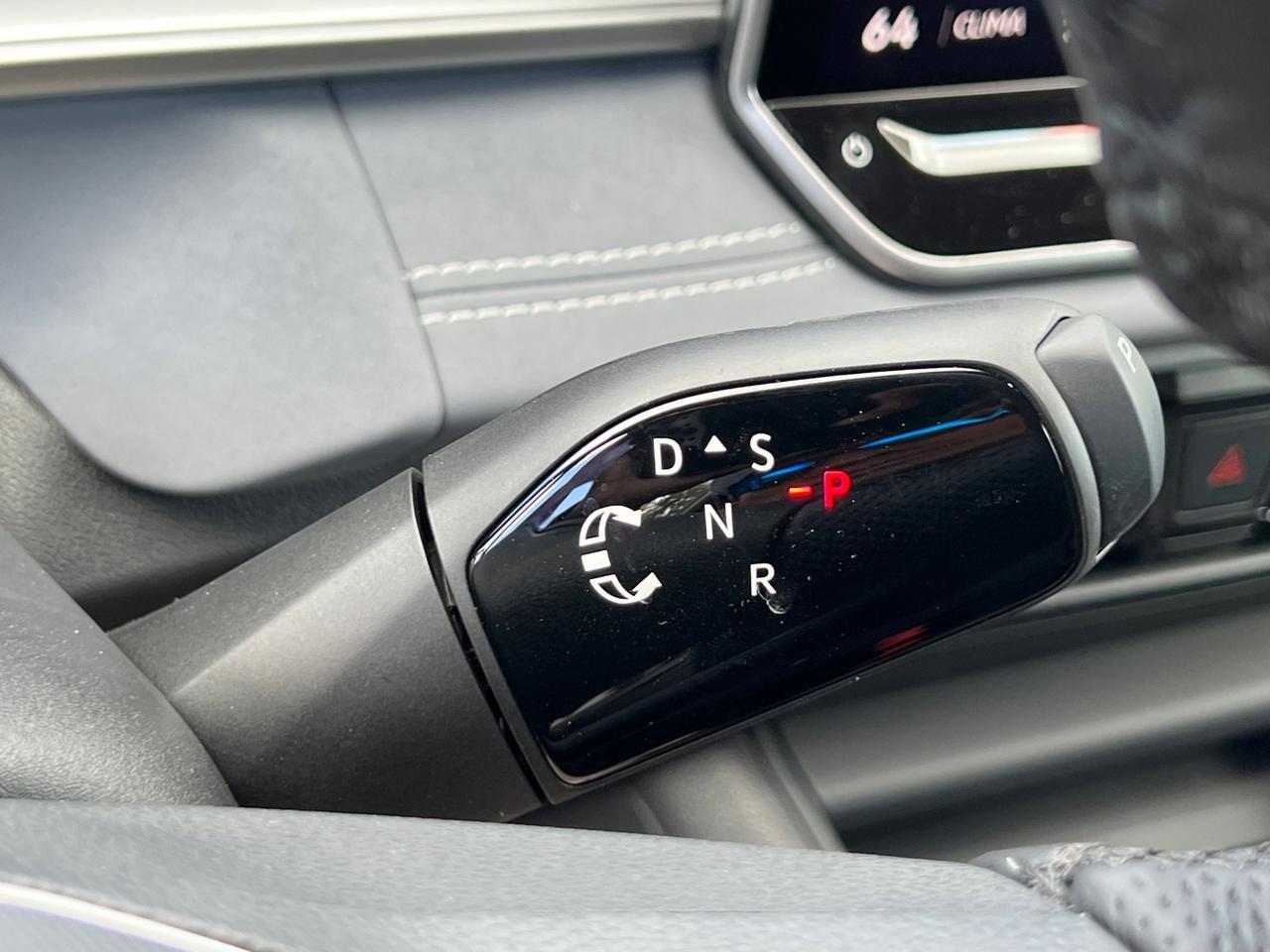 2025 Volkswagen Tiguan 2.0T SE R-Line Black Hagerstown MD