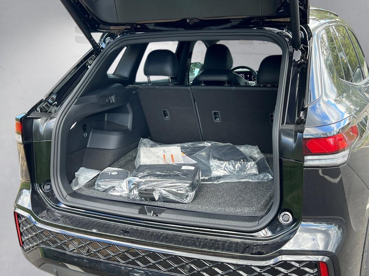 2025 Volkswagen Tiguan 2.0T SE R-Line Black Hagerstown MD