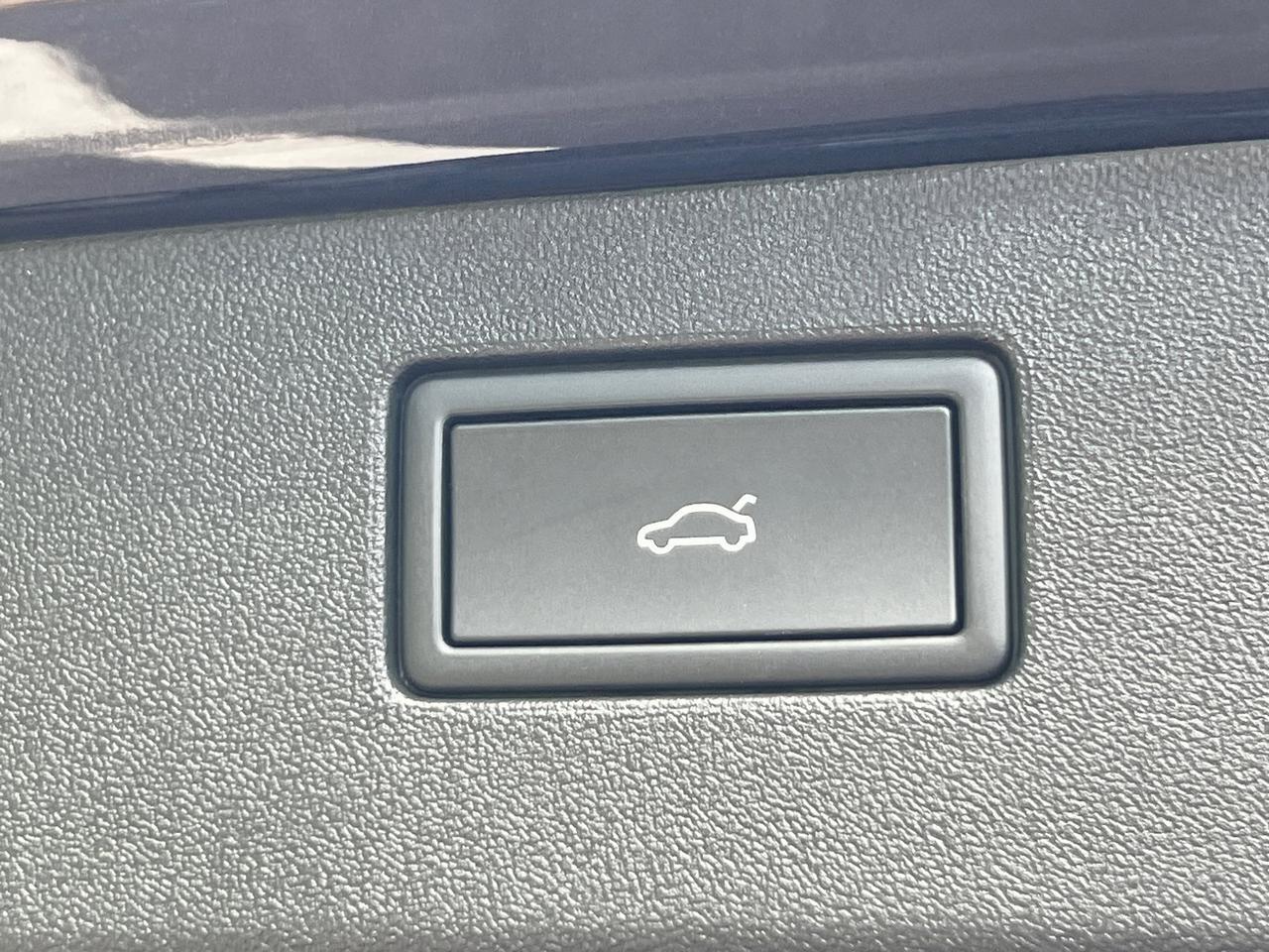 2025 Volkswagen Tiguan 2.0T SE R-Line Black Hagerstown MD