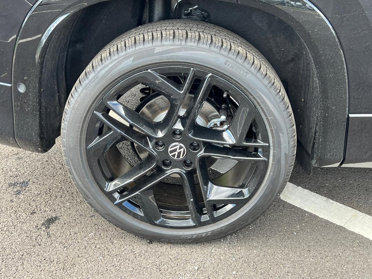 2025 Volkswagen Tiguan 2.0T SE R-Line Black Hagerstown MD