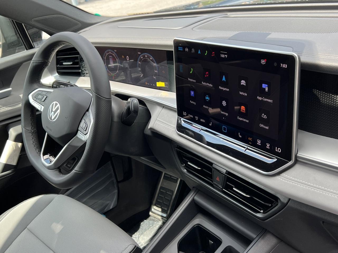 2025 Volkswagen Tiguan 2.0T SE R-Line Black Hagerstown MD