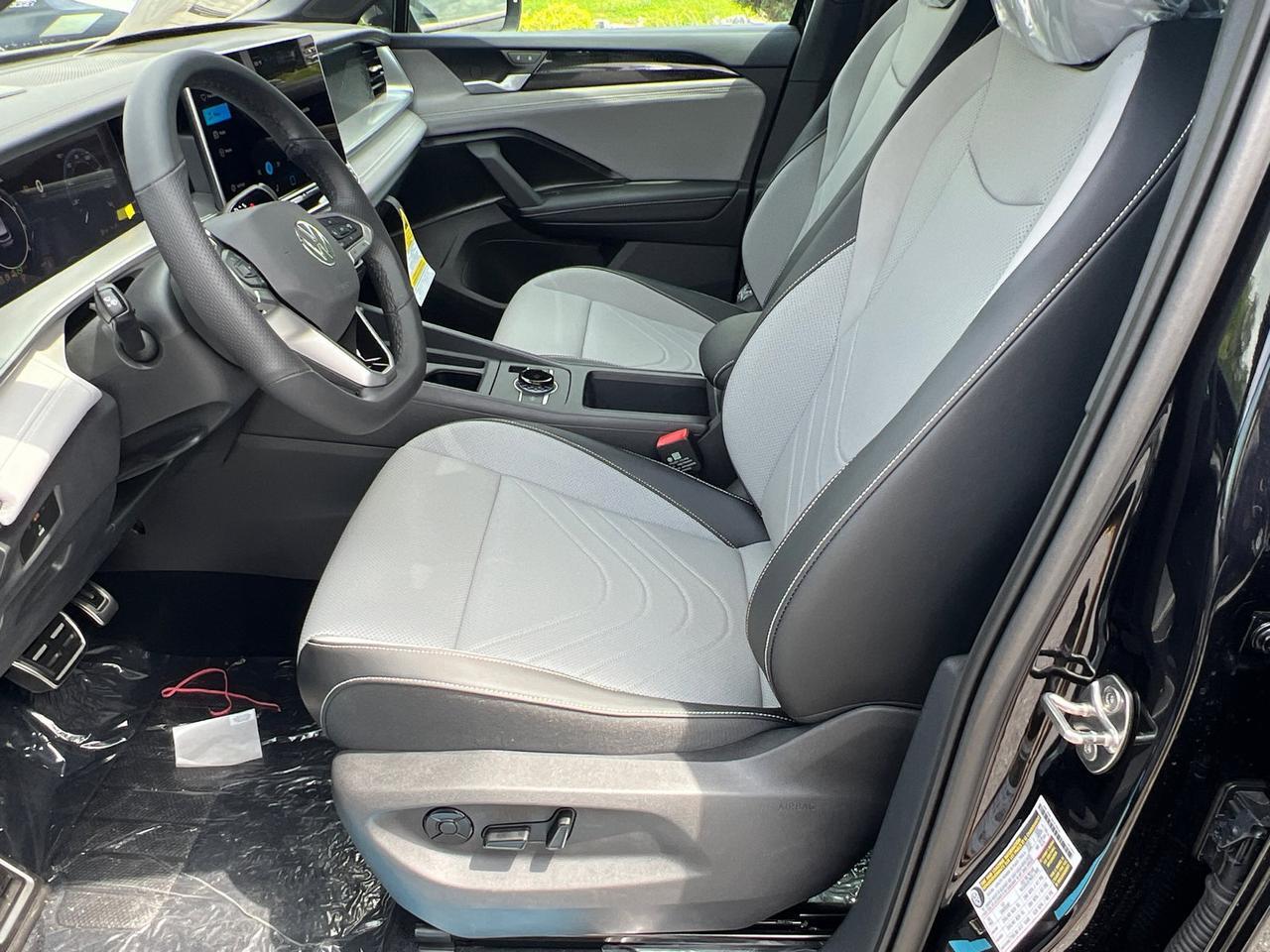 2025 Volkswagen Tiguan 2.0T SE R-Line Black Hagerstown MD