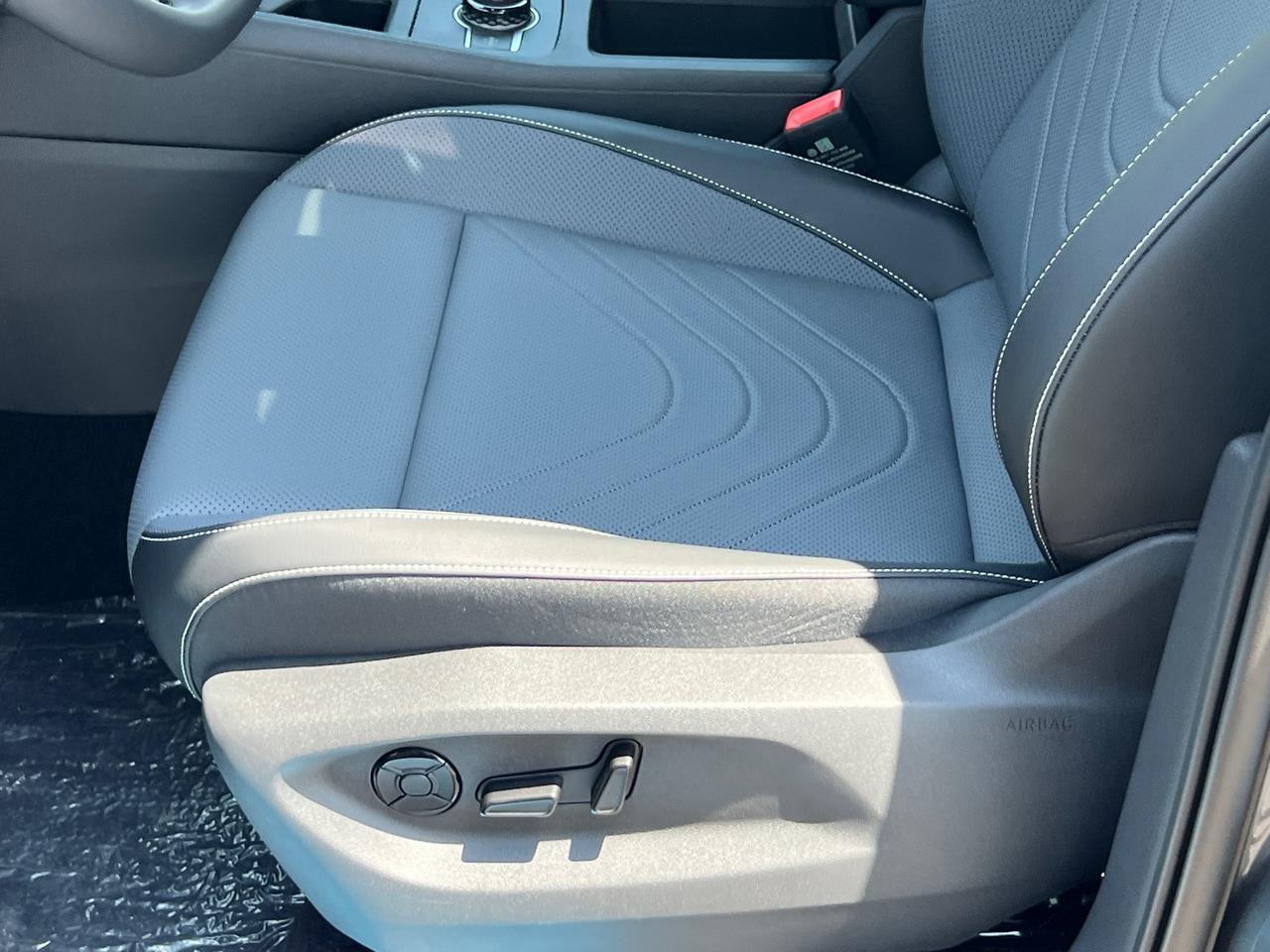2025 Volkswagen Tiguan 2.0T SE R-Line Black Hagerstown MD