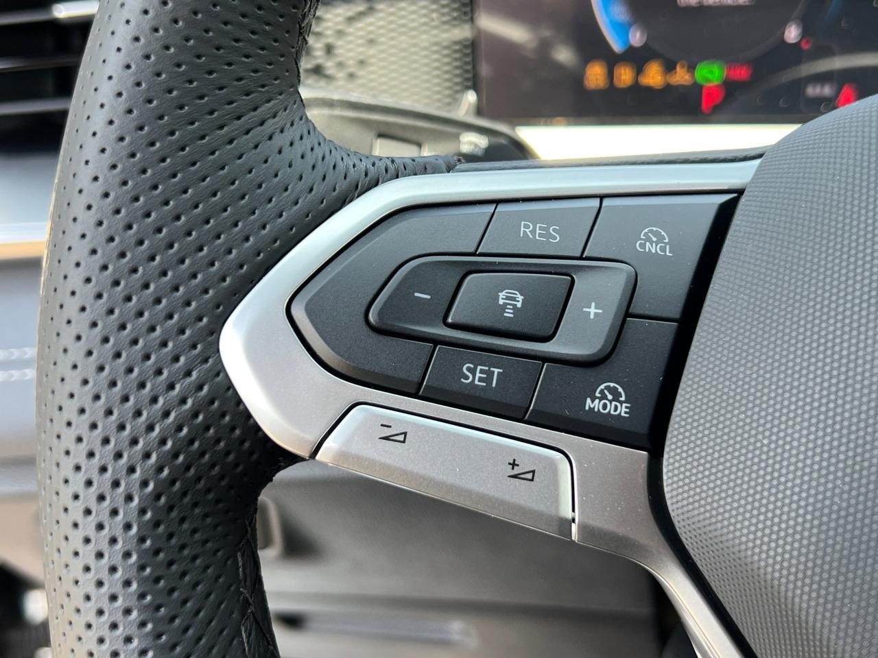 2025 Volkswagen Tiguan 2.0T SE R-Line Black Hagerstown MD
