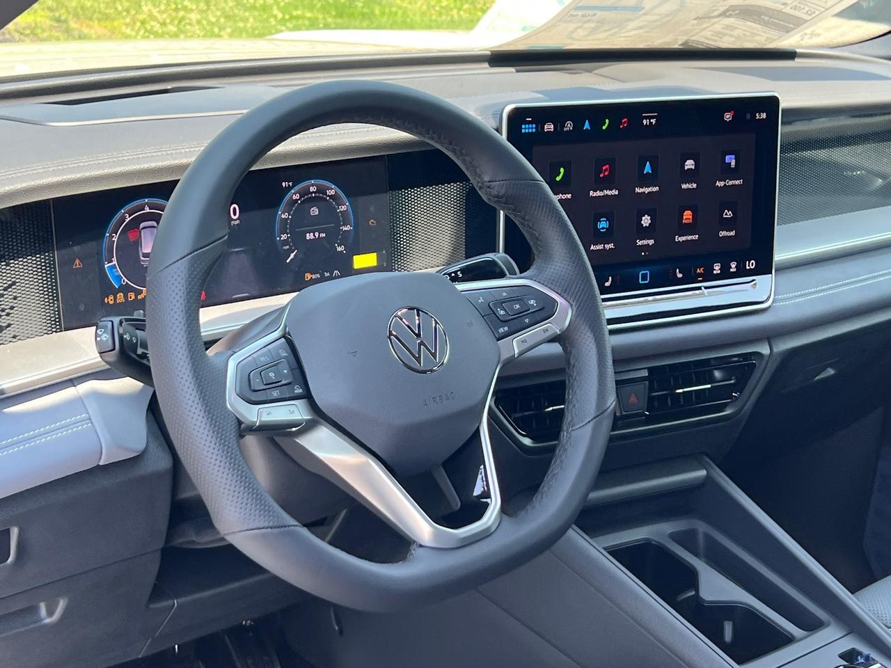 2025 Volkswagen Tiguan 2.0T SE R-Line Black Hagerstown MD
