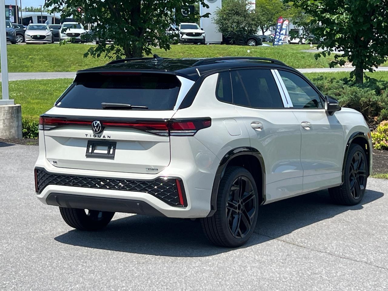 2025 Volkswagen Tiguan 2.0T SE R-Line Black Hagerstown MD