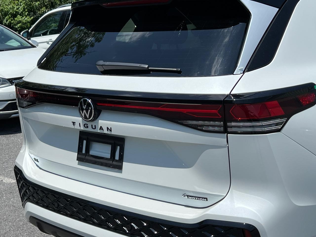 2025 Volkswagen Tiguan 2.0T SE R-Line Black Hagerstown MD