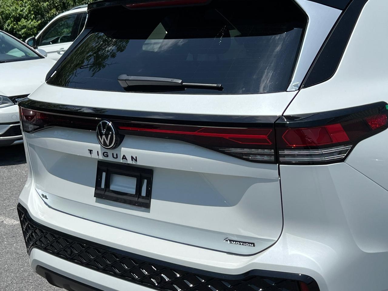 2025 Volkswagen Tiguan 2.0T SE R-Line Black Hagerstown MD