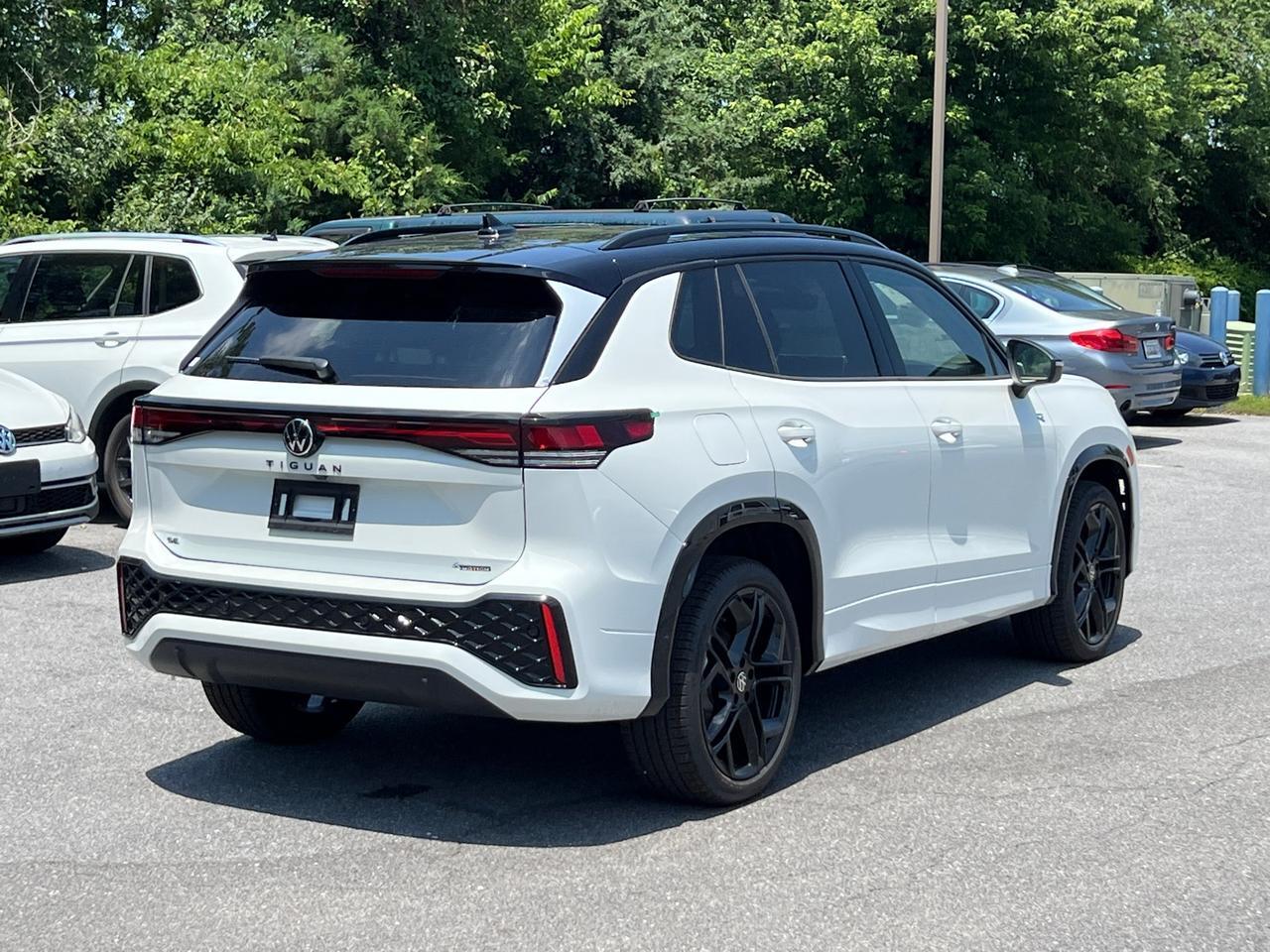 2025 Volkswagen Tiguan 2.0T SE R-Line Black Hagerstown MD