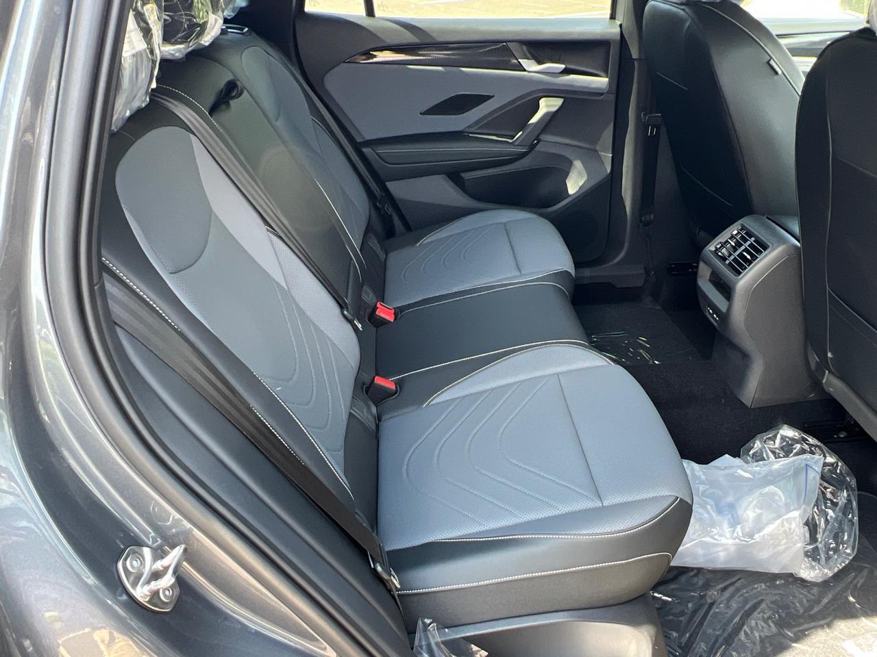 2025 Volkswagen Tiguan 2.0T SE R-Line Black Hagerstown MD