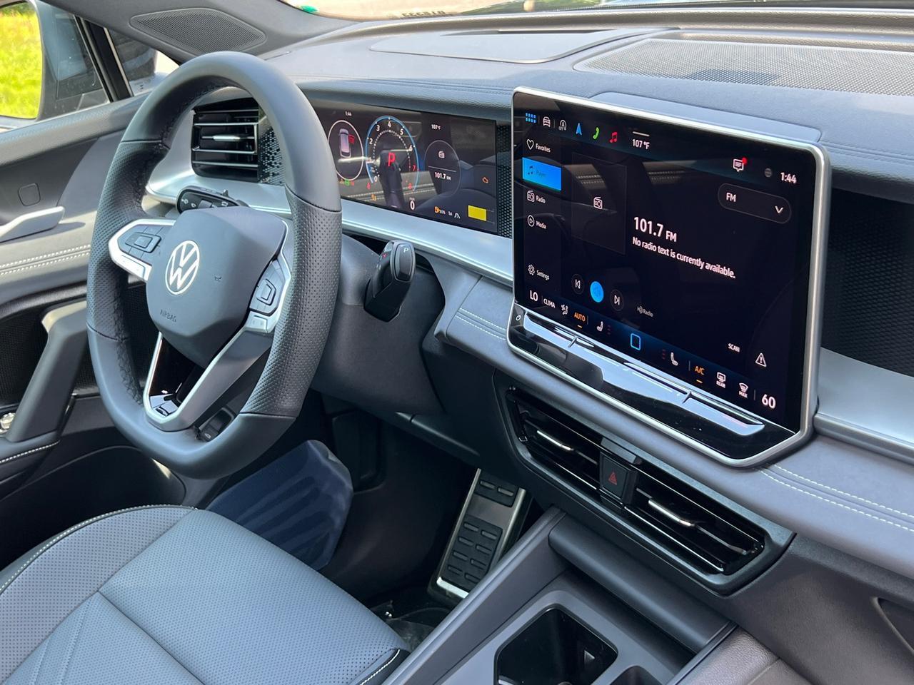 2025 Volkswagen Tiguan 2.0T SE R-Line Black Hagerstown MD