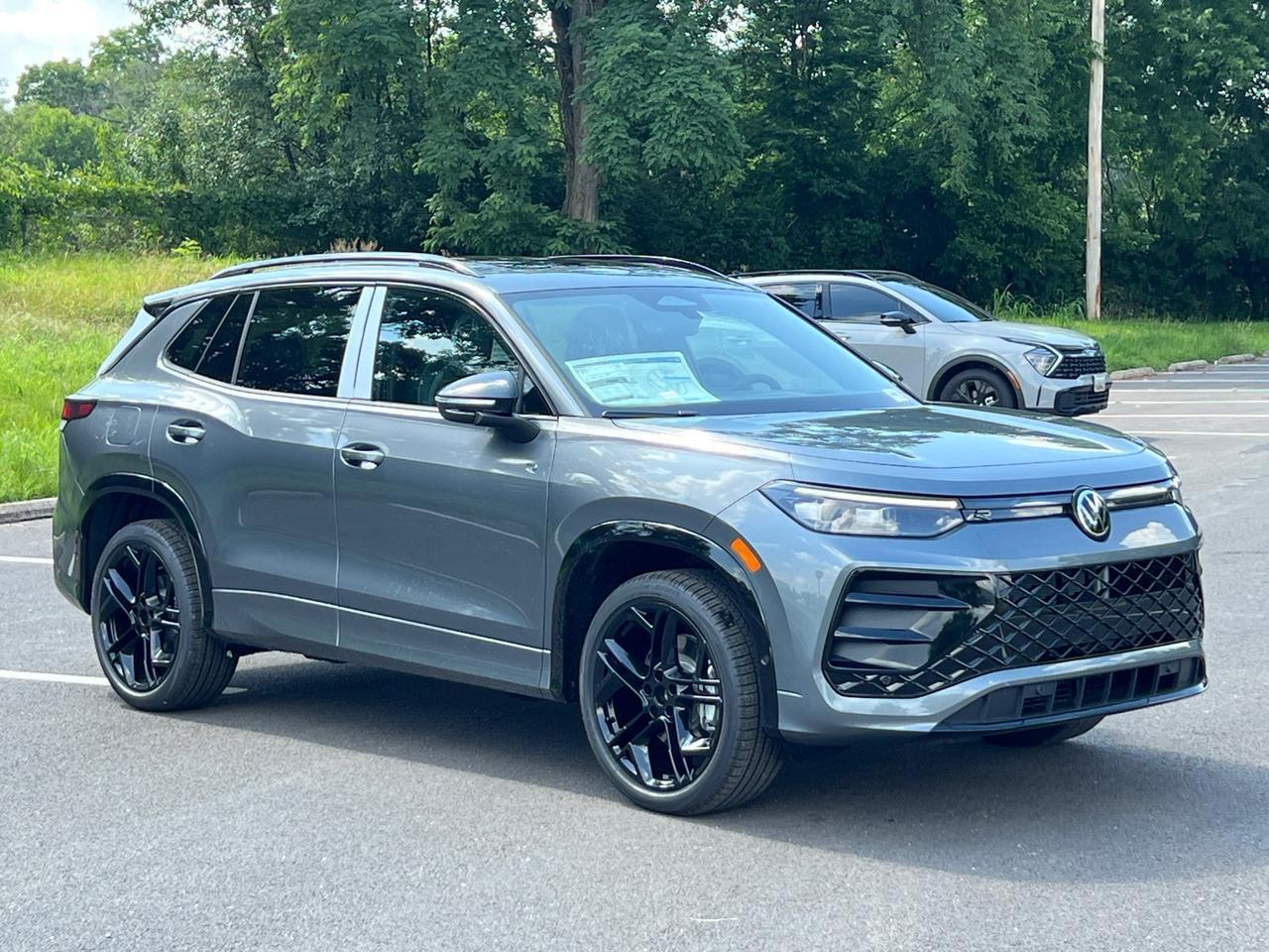 2025 Volkswagen Tiguan 2.0T SE R-Line Black Hagerstown MD
