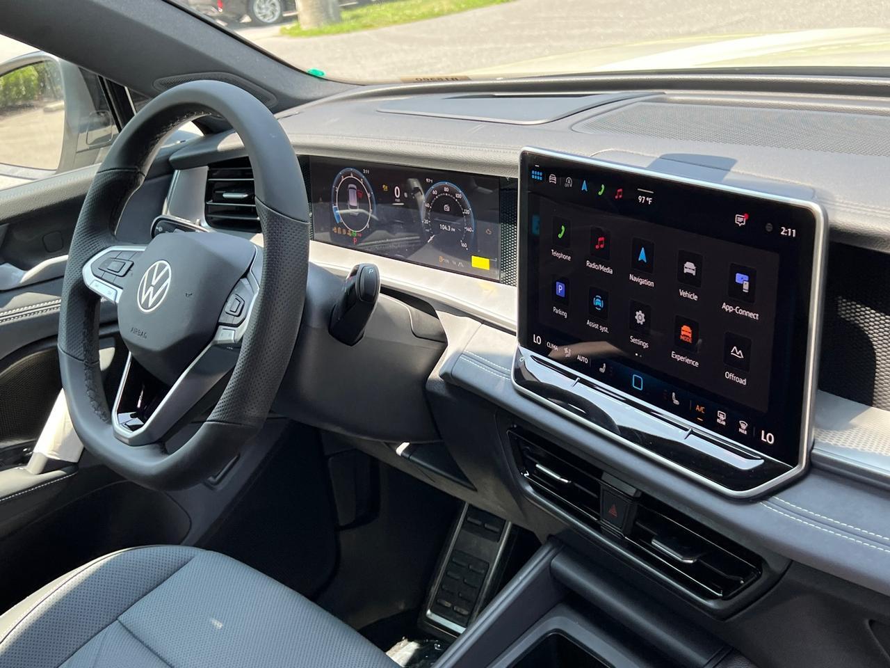 2025 Volkswagen Tiguan 2.0T SE R-Line Black Hagerstown MD