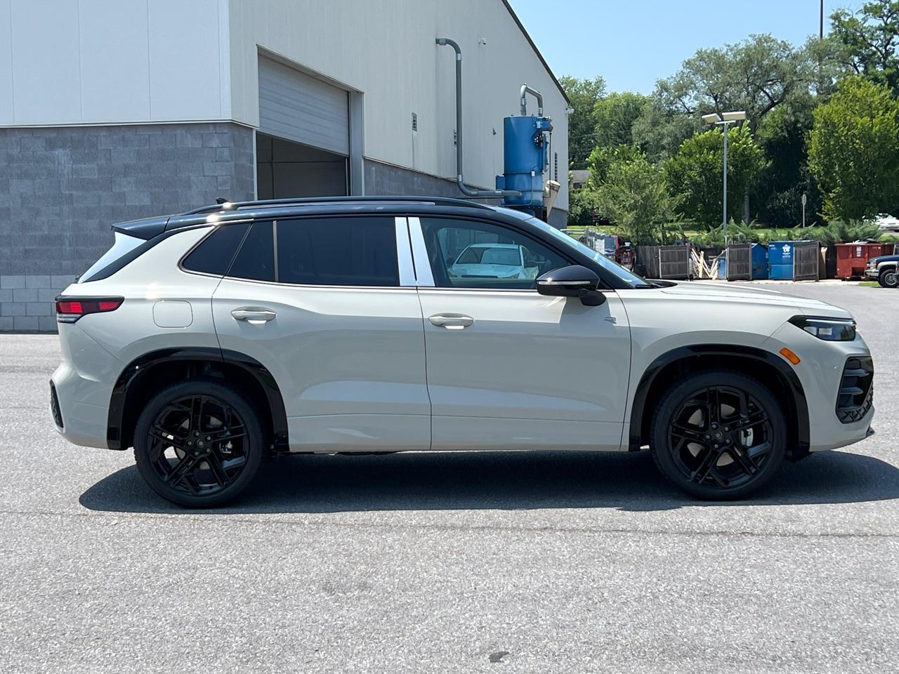 2025 Volkswagen Tiguan 2.0T SE R-Line Black Hagerstown MD