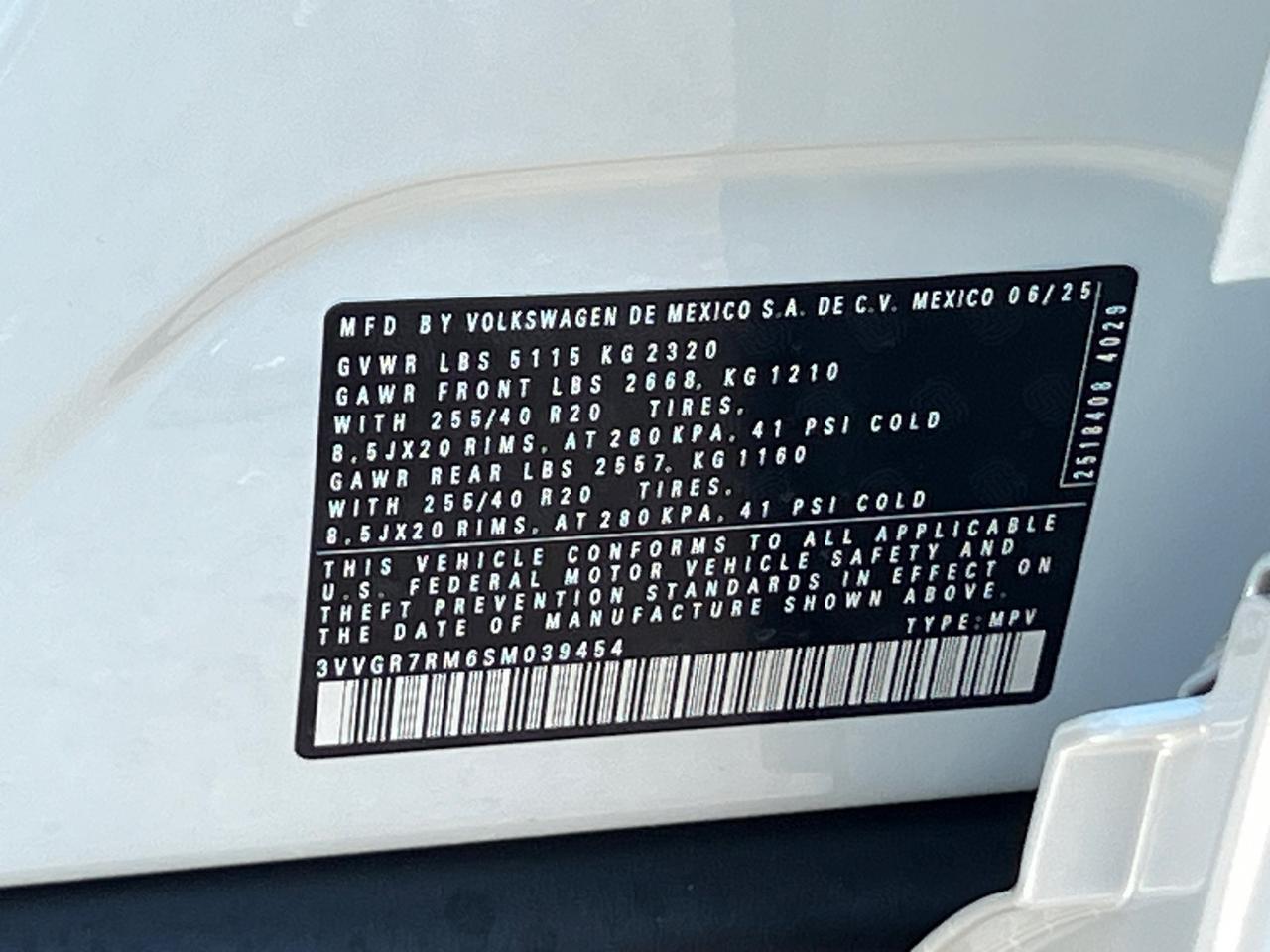 2025 Volkswagen Tiguan 2.0T SE R-Line Black Hagerstown MD