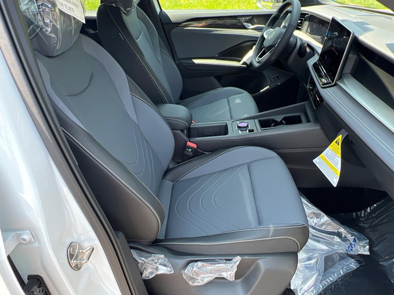 2025 Volkswagen Tiguan 2.0T SE R-Line Black Hagerstown MD