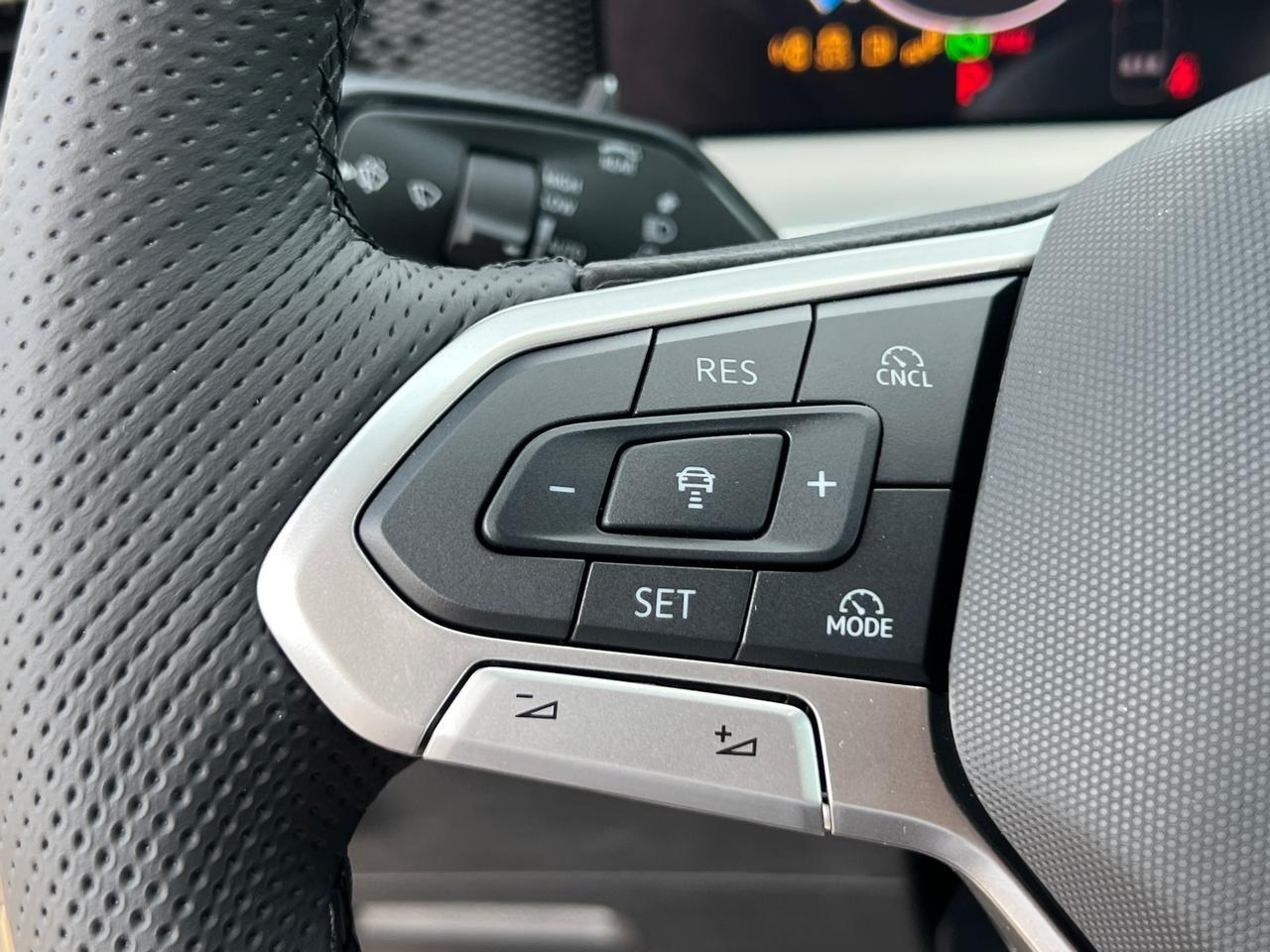 2025 Volkswagen Tiguan 2.0T SE R-Line Black Hagerstown MD