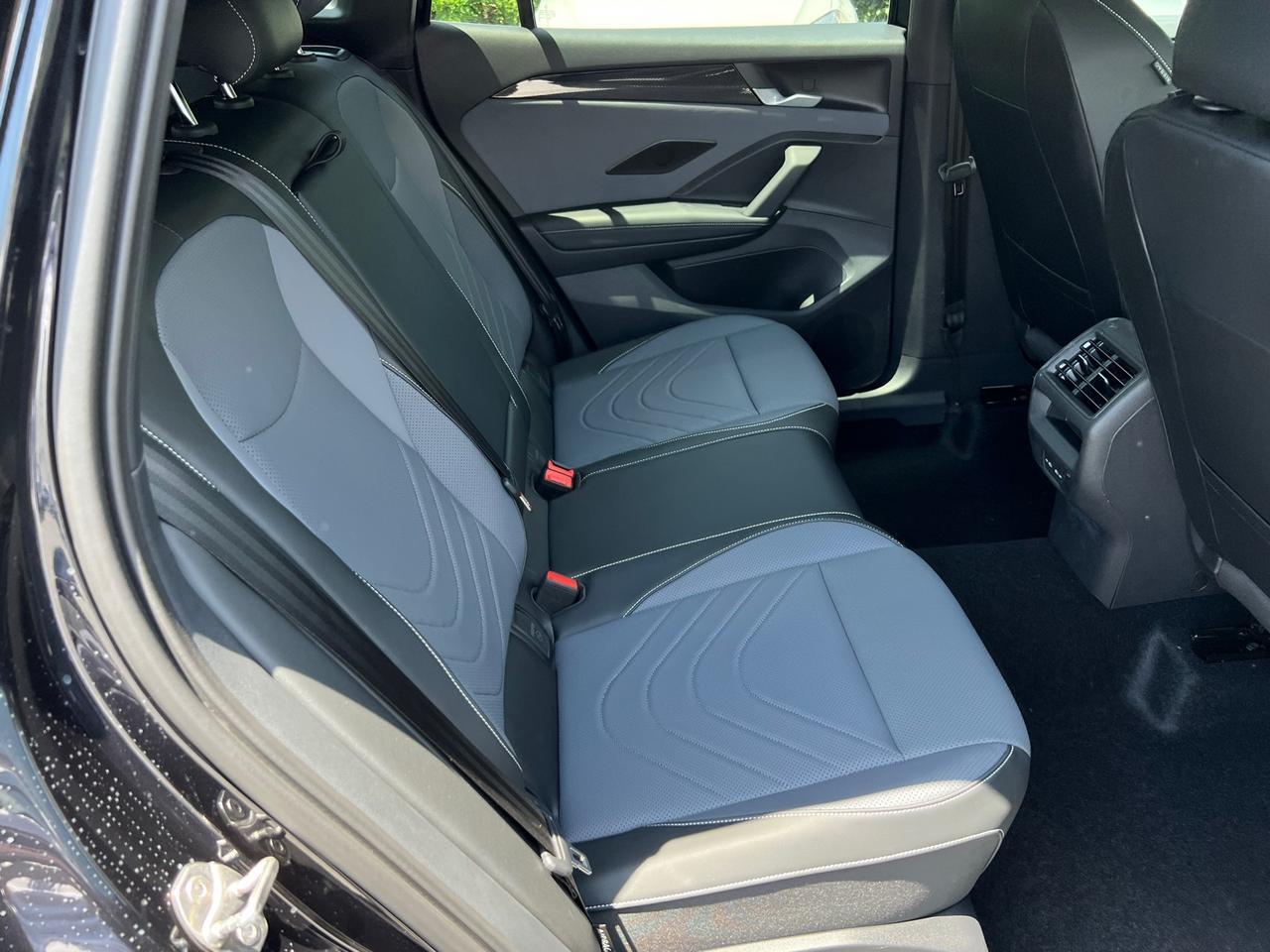 2025 Volkswagen Tiguan 2.0T SE R-Line Black Hagerstown MD