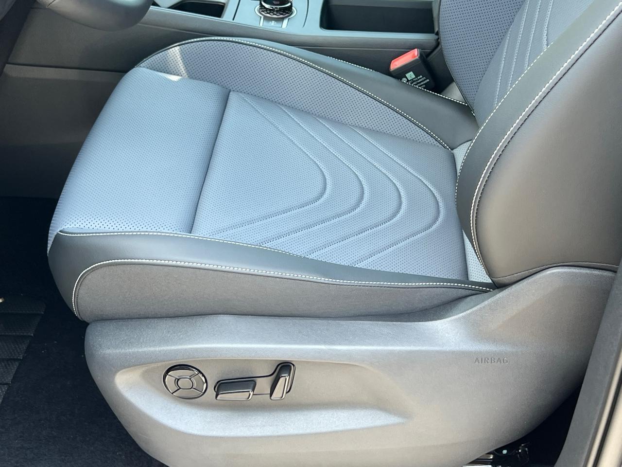 2025 Volkswagen Tiguan 2.0T SE R-Line Black Hagerstown MD
