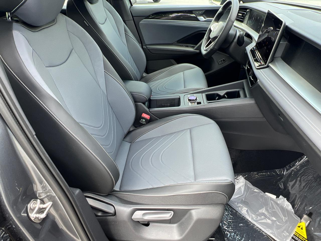 2025 Volkswagen Tiguan 2.0T SE R-Line Black Hagerstown MD