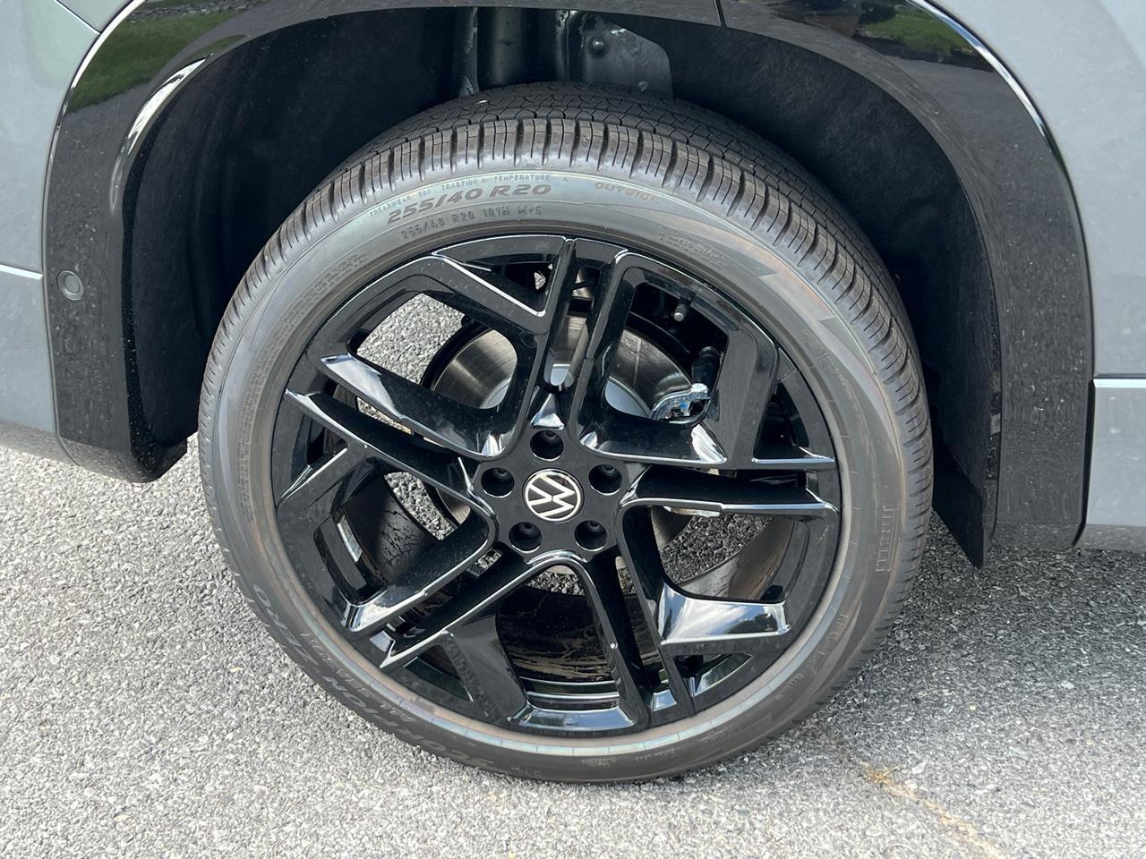 2025 Volkswagen Tiguan 2.0T SE R-Line Black Hagerstown MD