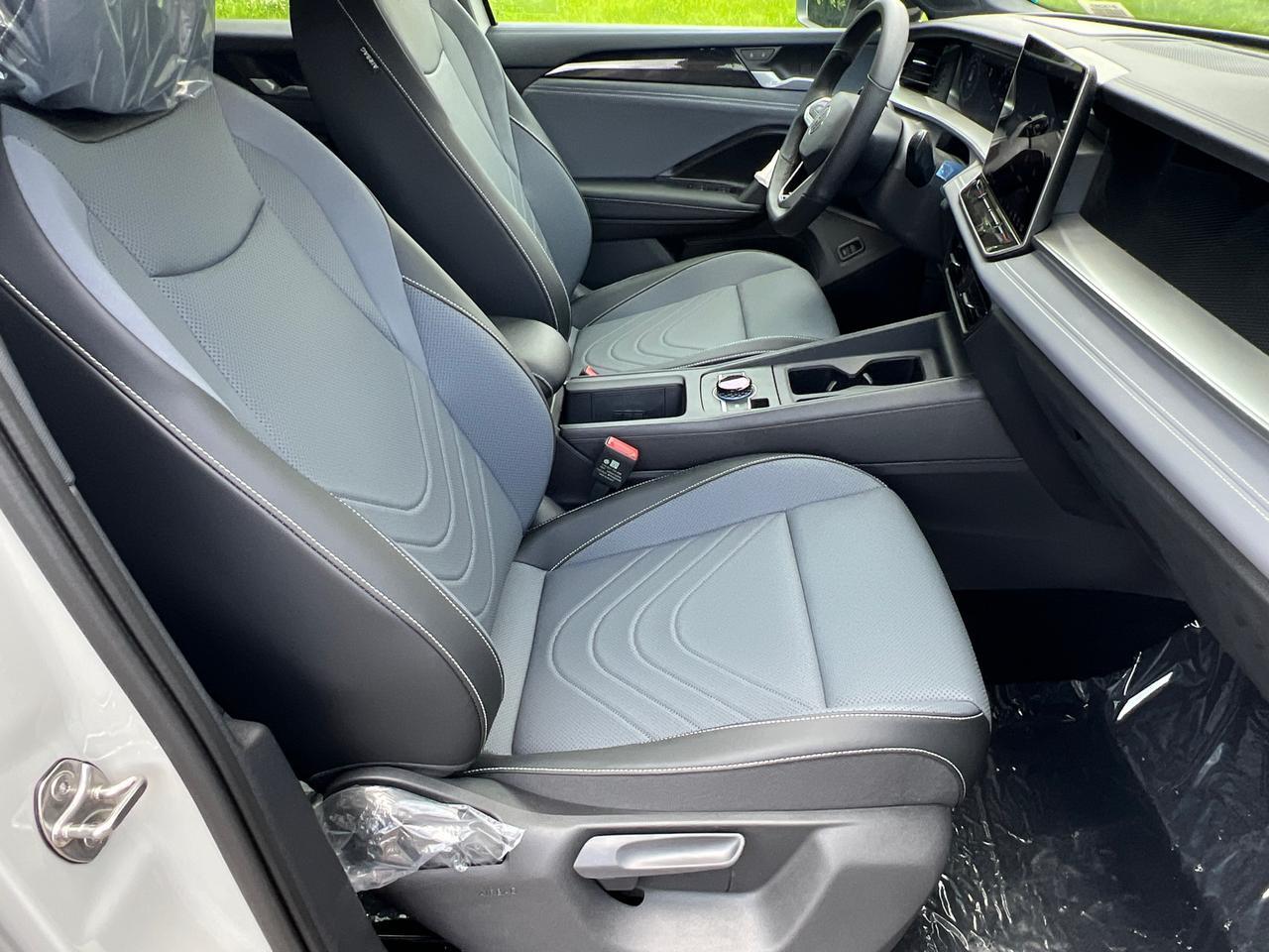 2025 Volkswagen Tiguan 2.0T SE R-Line Black Hagerstown MD