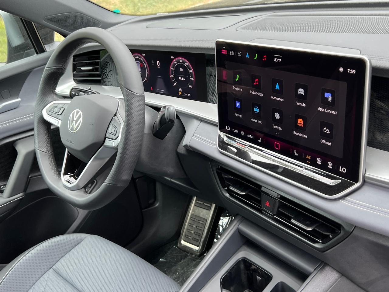 2025 Volkswagen Tiguan 2.0T SE R-Line Black Hagerstown MD