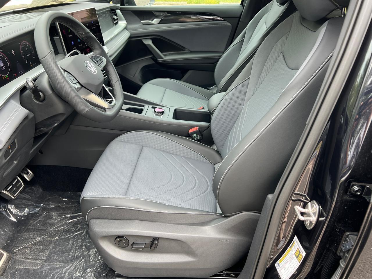 2025 Volkswagen Tiguan 2.0T SE R-Line Black Hagerstown MD
