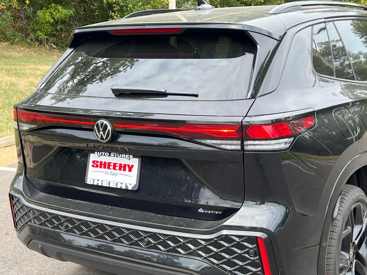 2025 Volkswagen Tiguan 2.0T SE R-Line Black Hagerstown MD