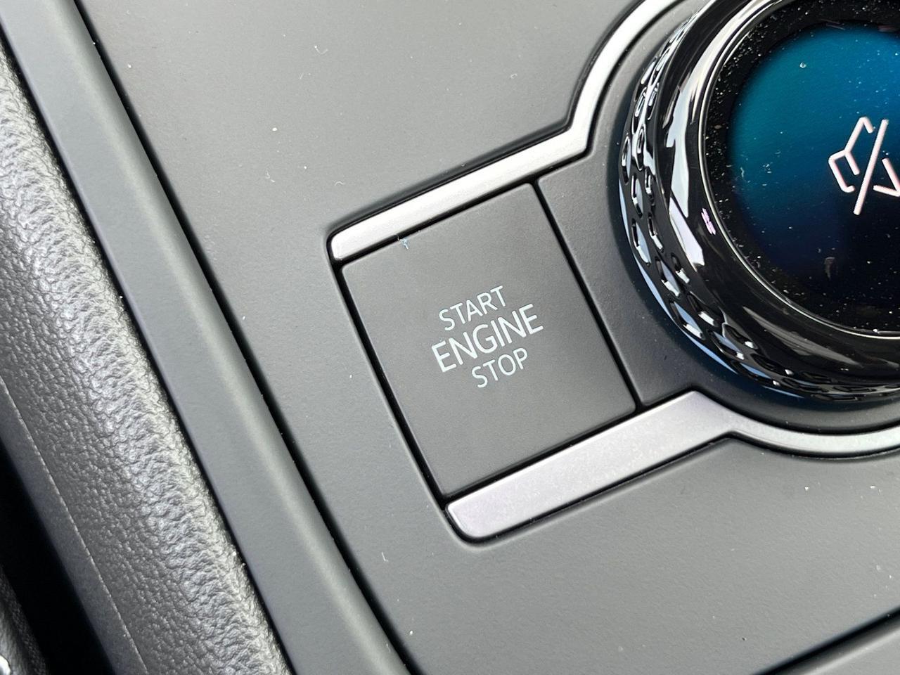 2025 Volkswagen Tiguan 2.0T SE R-Line Black Hagerstown MD