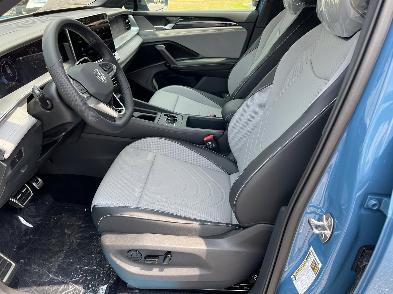 2025 Volkswagen Tiguan 2.0T SE R-Line Black Hagerstown MD