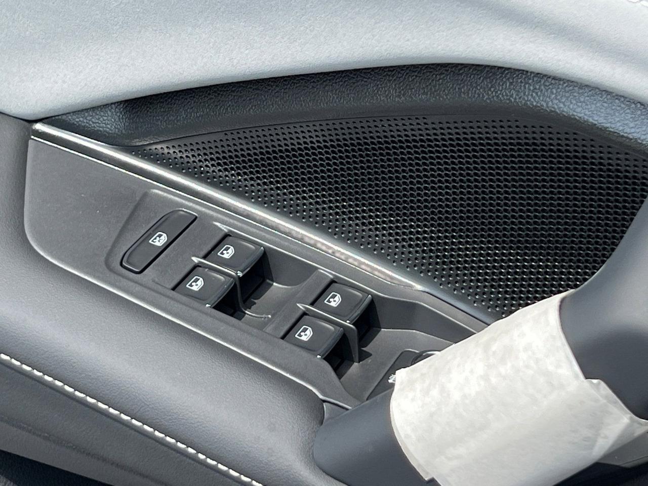 2025 Volkswagen Tiguan 2.0T SE R-Line Black Hagerstown MD