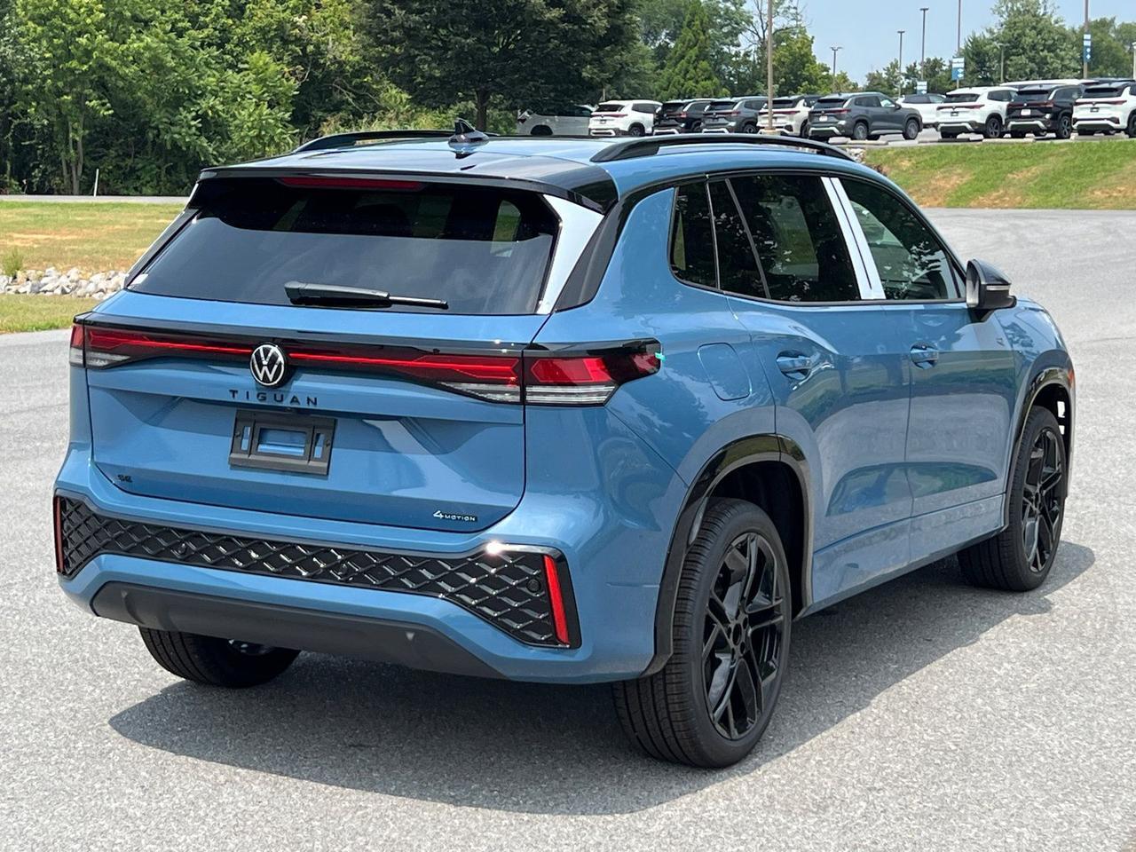 2025 Volkswagen Tiguan 2.0T SE R-Line Black Hagerstown MD