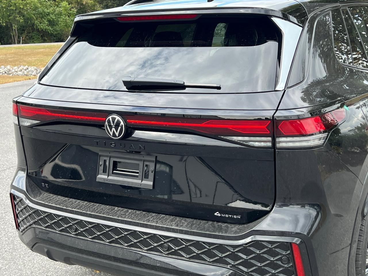 2025 Volkswagen Tiguan 2.0T SE R-Line Black Hagerstown MD