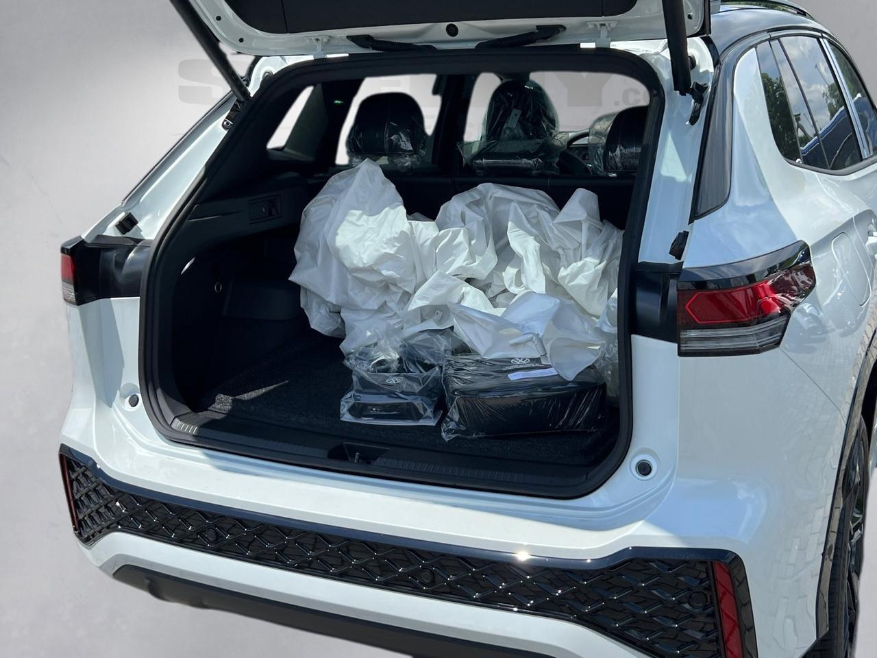 2025 Volkswagen Tiguan 2.0T SE R-Line Black Hagerstown MD